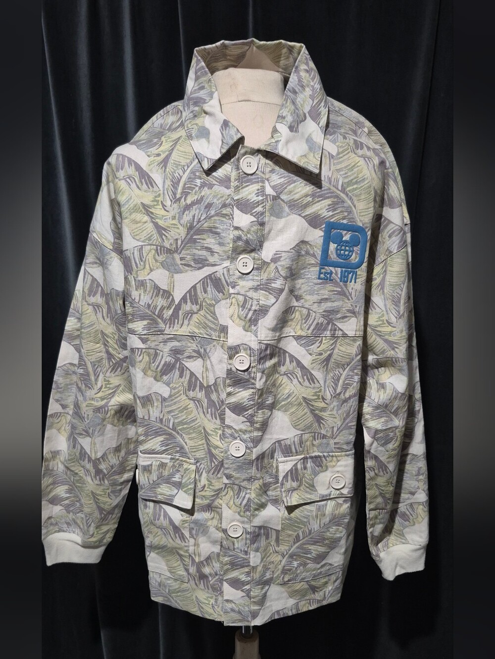 Disney Spirit Jersey Leaf-Print Button  Light Green and Gray (Box C)